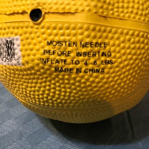 ❤️☘️2005 BETTY BOOP 💋 KISS FOR LUCK🍀- VINTAGE MINI BASKETBALL 🏀 - Picture 3 of 4